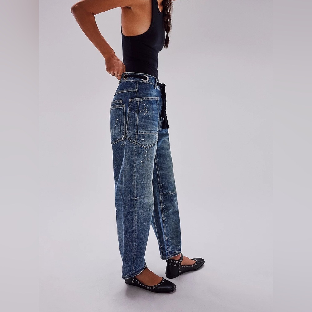 Washed Wide Leg Jeans - Picture 10 of 14